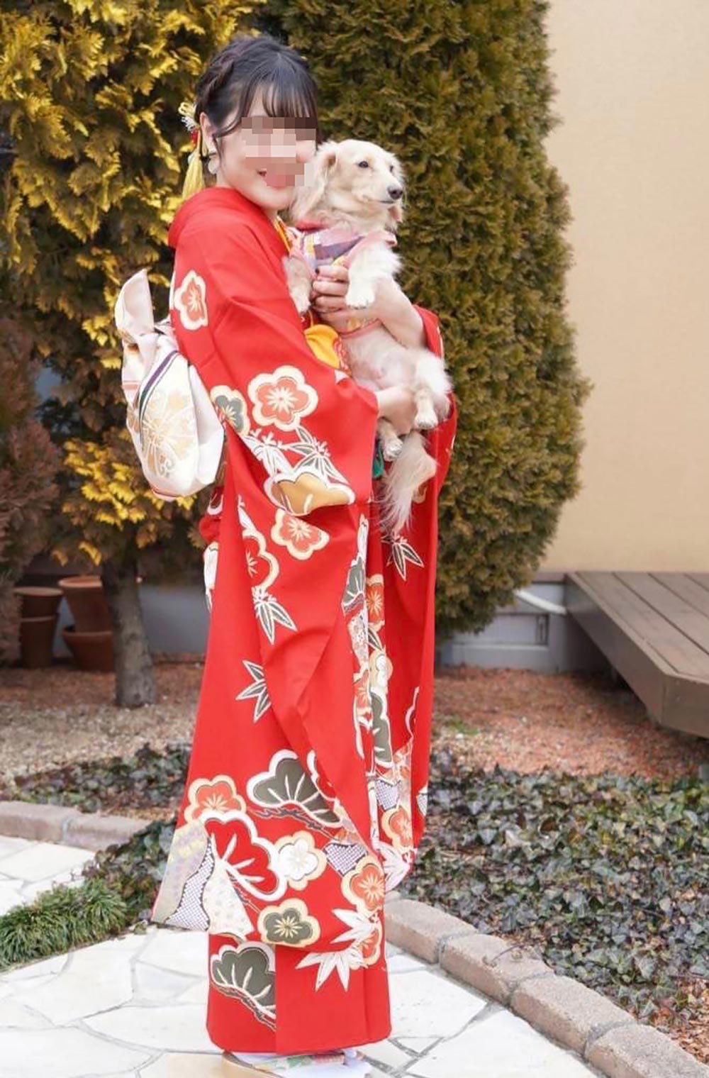 縮緬赤松竹梅振袖