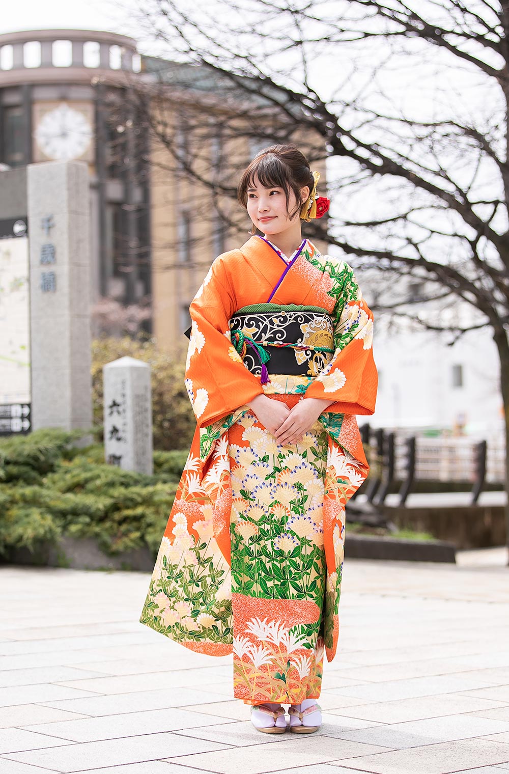 おみなえしアンティーク調練金振袖