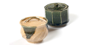 信楽焼菓子入れ